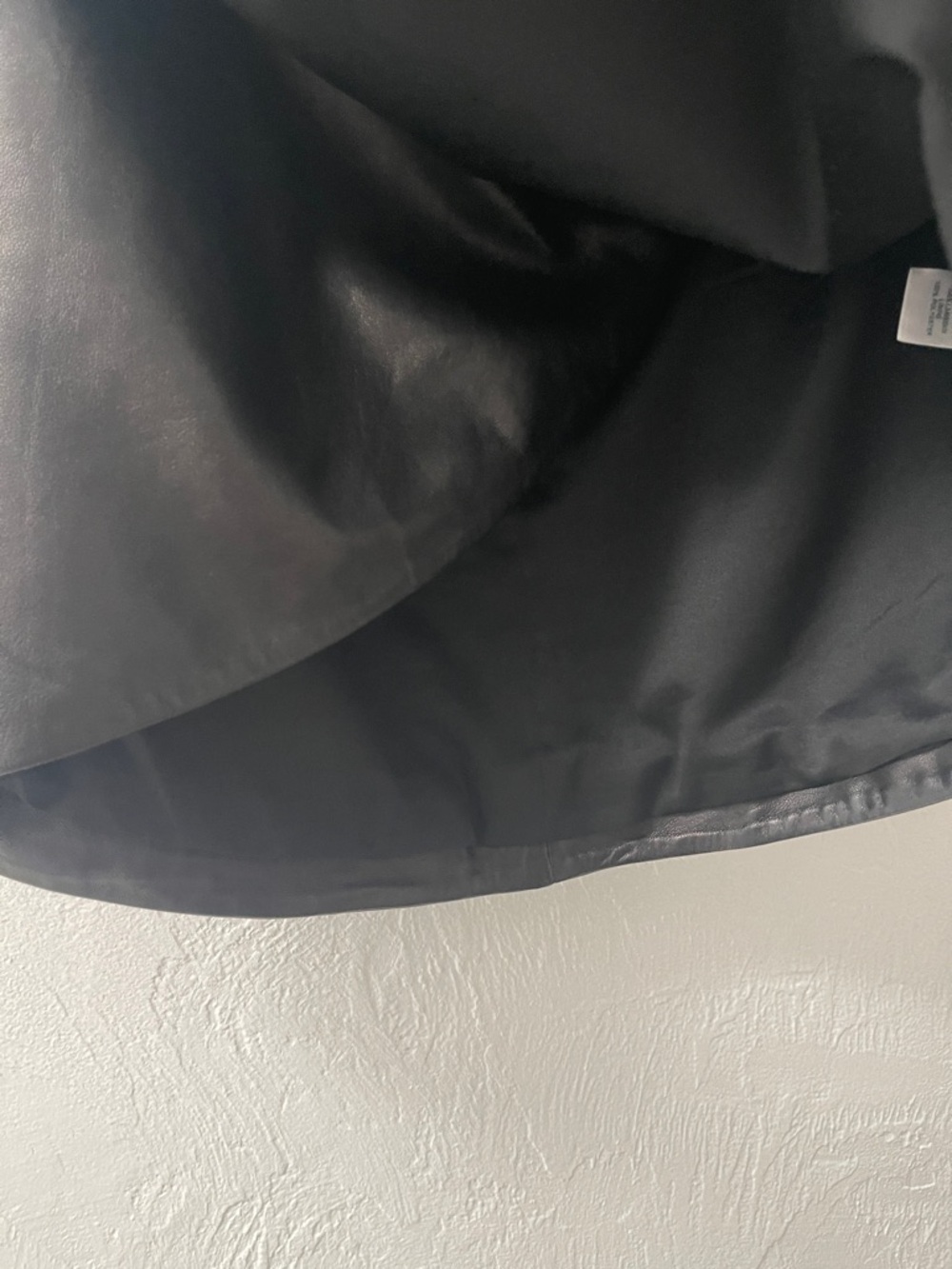 Michelle Mason Black Lambskin Leather Mini Skirt, Size 6 - Picture 9 of 13